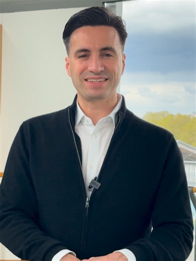 ✨ Ce week-end, la Direction des études chorégraphiques du CNSMDP vous ouvre ses portes ! 📅 Samedi 18 avril 2026 📍 Conservatoire de Paris Au programme tout au long de la journée : cours de danse classique, contemporaine, jazz et caractère, travail du répertoire, improvisation, composition et préparation physique ... Les étudiant·es investiront également le bâtiment avec une déambulation chorégraphique inédite. 👉 Et pour clôturer la journée : l’exposition « De la trace à la partition », portée 