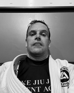 JONNY LEE MILLER ETÀ, WIKI, ALTEZZA, PESO, BIOGRAFIA, PATRIMONIO NETTO, MOGLIE