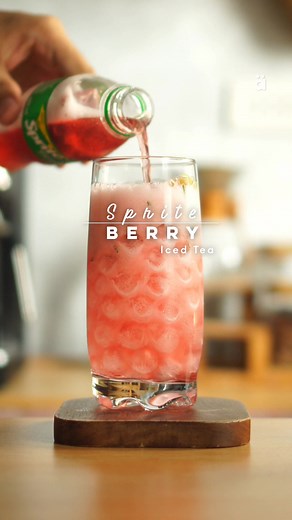 Refreshing Sprite Berry Iced Tea Recipe for Summer Drink