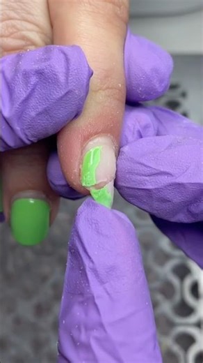 Poor nail🥺 #nailrepair #nailtutorial #nailtips #manicure #manicurenails #brokennail #gelnails