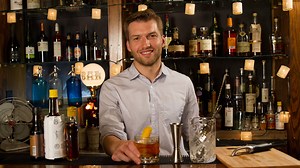 How to Make an Old-Fashioned with a Twist for Thanksgiving