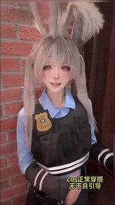 在灵感丰沛与界面清简之间，coswz达成了美的平衡