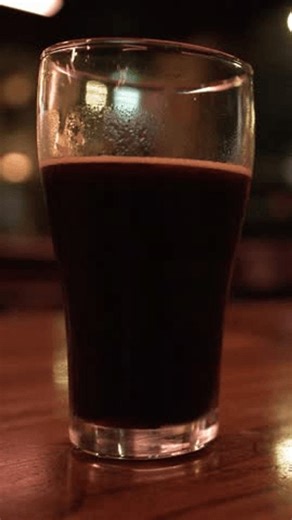 clip-3990135599-static-medium-shot-dark-stout-beer-glass