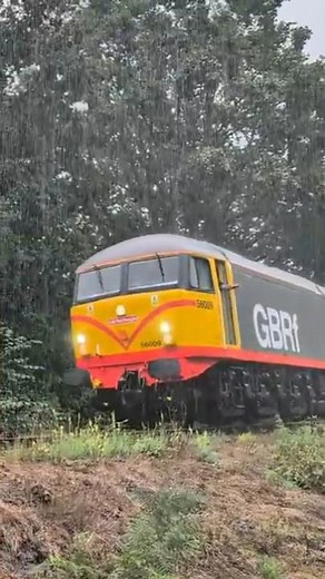 Class 69 (69015) Battles Heavy Rain at Highley | Train Spotting in a Storm