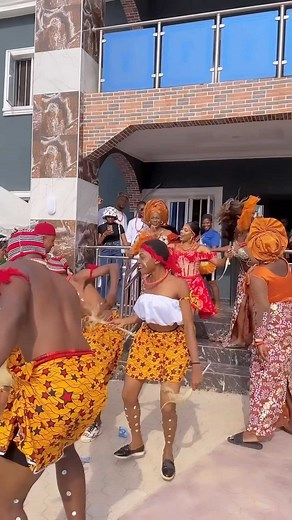 32K views · 110 reactions | Ada Igbo … Egwu The Bride owned her day Dj: @dj_staffy Bride: @prettifiers Security: @sgs_guards.ng #igboweddingng | Igboweddingng | Facebook