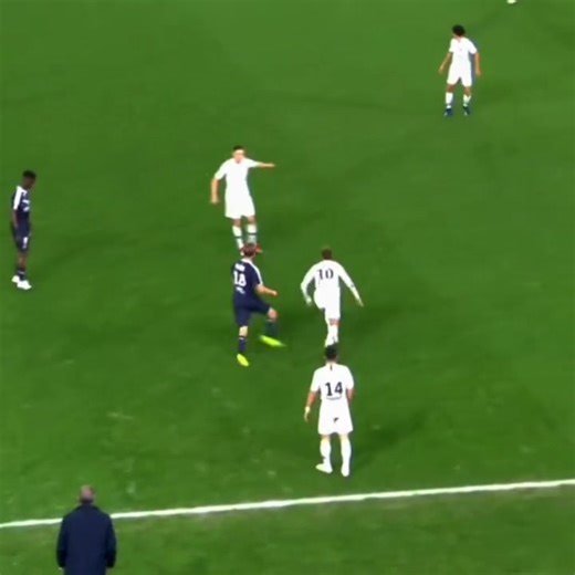 Neymar Jr Skills & Dribbling Showcase