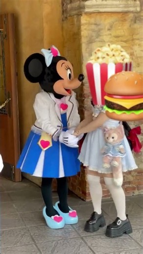 ミニーのグリーティングにリーナ・ベルが会いに来た⁉︎😆💓#ミニー #リーナベル #ディズニーシー25周年 #グリーティング