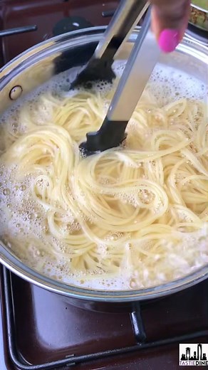 Easy Spaghetti Cooking Tutorial in 8-10 Mins