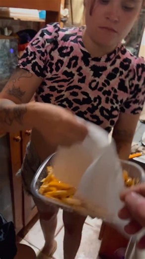 Oscar Alejandro on Instagram: "#viral #comida #hermanos"