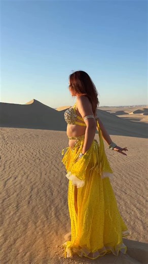 Dance students are often divided into two groups:⁣⁣ 💬I don’t like/am afraid to do improvisation. Why can’t I just do choreographies all the time? or⁣ 💬Why bother about choreographies? I can’t memorize any routines, so I’d rather just improvise all the time.⁣⁣ 😄😄😄⁣⁣ In my opinion, both skills are necessary, and that’s why:⁣⁣ 👉We learn choreographies in order to:⁣⁣ 💁‍♀️expand our movement vocabulary⁣⁣ 💁‍♀️train our brains and develop muscle memory⁣⁣ 💁‍♀️use it as a tool to polish & improv