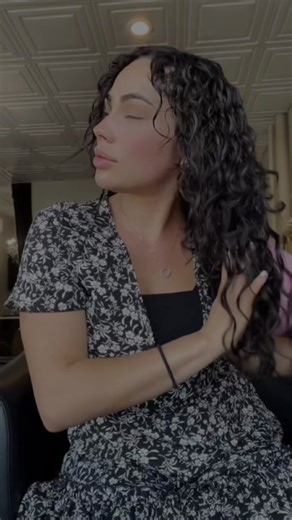 Don’t sleep on diffusing your curls and if your confused let me teach you ❤️#diffusercurls #naturallycurlyhair #diffuser #curls #curlygirl