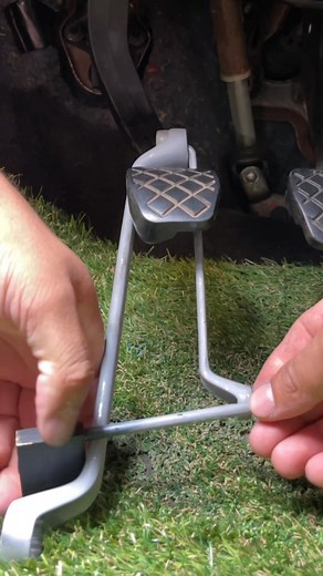 Smart Security Method for Your Vehicle Simple steps, strong protection. #CaliGarage #CarSafety #DIYProtection | Kreative Ideas