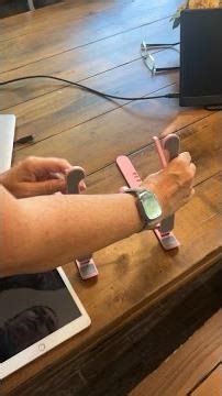 Portable, compact laptop stand keeps computer at right level