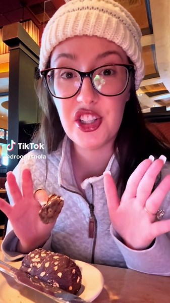 Exploring The Cheesecake Factory's Caesar Salad