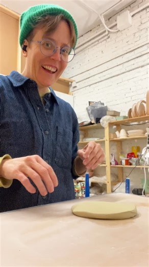 Amber Frances on Instagram: "How to break a plate!! 🫠😜"