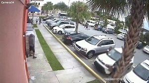 VIDEO: 9-year-old Florida girl fights off suspected robber to protect mom, police say