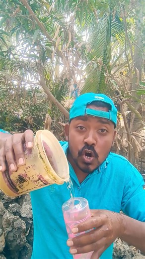 Survival Skills: easy methood saving water transfer to bottle yp4 💦🌈✨#camping#bushcraft#water #smart