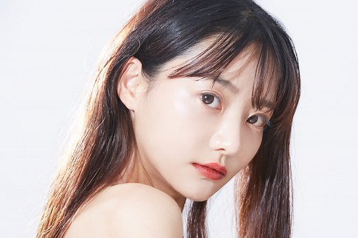 【美容外科医監修】美人顔の黄金比とは？小顔と呼べるのは何cm以下？フェイスラインを引き締める方法も解説 | 公式コラム | 美容整形・二重整形なら共立美容外科