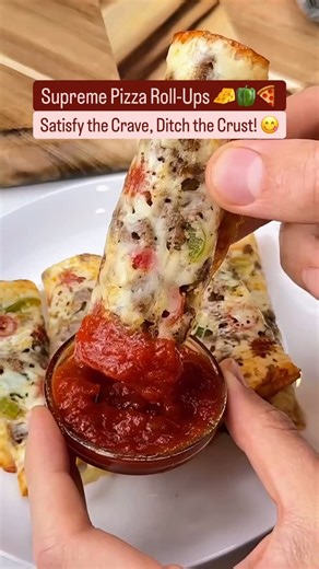 8.8K views · 5.1K reactions | Supreme Pizza Roll-Ups 燎𣏕 Quick,...