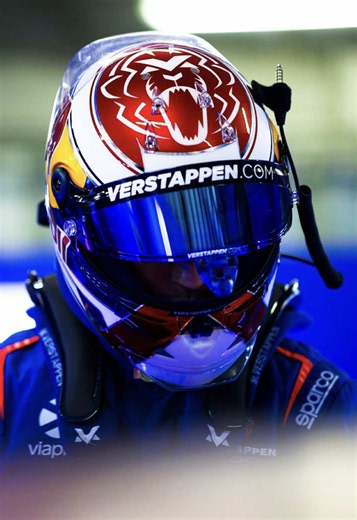 Max Verstappen drives the 3rd stint in Portimão starting from P24 and climbing to P9 overall and P5 in his class. Also fun fact: Lance Stroll competed in GT world first. #portimao #gtworldchallenge #formula1 #maxverstappen #redbullracing