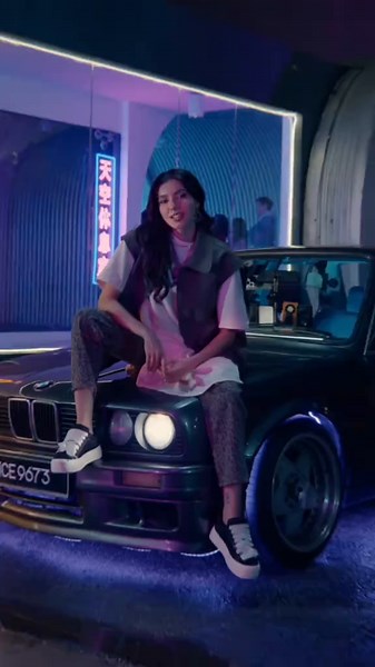 Uncapped 5G, experience it by simply saying 'Yes'⚡😉 Sign up for the Yes Infinite 38 plan to enhance your digital experiences and transform how you connect, work, live, and play with uncapped 5G. Link in bio! @yes this is amelia 🙄😂 #Yes5GxAmelia #UncapYourself #Yes5G #Yes5GForAll #AmeliaHenderson