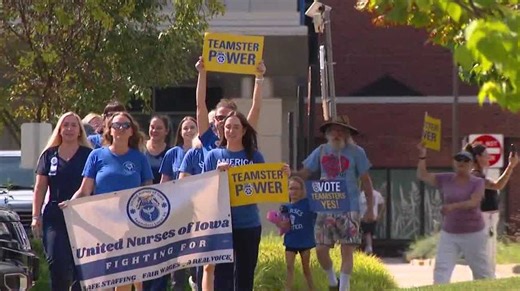 'We are fighting for our lives': UnityPoint nurses rally for union, citing safety concerns