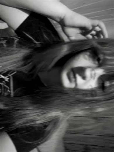 The Red Haired gurl Riley🔥💯 (@theredhairedgurlr)’s videos with som original - Hera