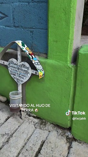 Cachetes: La Historia del Hijo de Perra Más Famoso