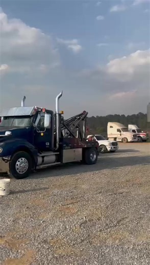 Freightliner Century with Detroit Engine