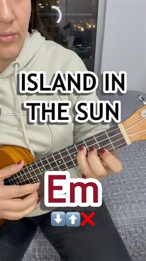 Island in the sun - Easy chords