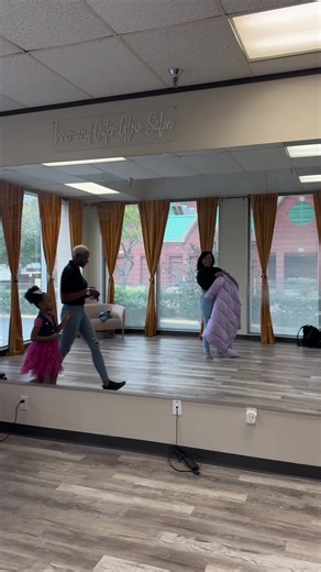 Posing Classes today, campaigns tomorrow. I move with intention and alacrity. The universe keeps saying yes… so I keep moving. @Lauren Lyfestyle @wear #modeltrains #creativejourney #futurecampaignmodel #alignedandabundant #universeonmyside