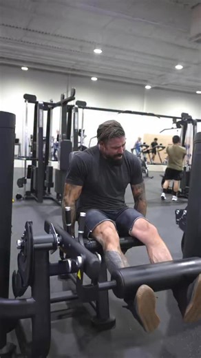 15K views · 60 reactions | Knee pain? Your knees hurt on the knee extension machine? The fulcrum or pivot point of the knee needs to match the pivot point of the machine. When the two are off… there will be more shearing force inside the knee… Simply set the seat back so the pivot points match… Bingo bango… you’re set up. Now lift until it burns. #leantogym #gym #howto #newbie #beginner #learn #exercise | Curtis Laughren | Facebook