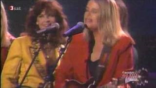Mary Chapin Carpenter - He Thinks He'll Keep Her Chords - ChordU