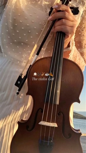 Violinahead on Instagram: "Meet them in a orchestra 33 - 📸 Source: @ romcomlifee on TikTok All credit are reserved for their respective Owners - 💥Want credit or removal?👉 DM @ fixposts - - - - #violinista#violaplayer#violingirl#violinistsofinstagram#violinduet#electricviolin#violinlove#violinrock#violin#violinlover#violinclass#violinmaking#violintrio_denys#violinsofig#violinrepair#femaleviolinist#violinjazz#violinaddict#violingirls#violinwoman#violinando#violinsoul#violin