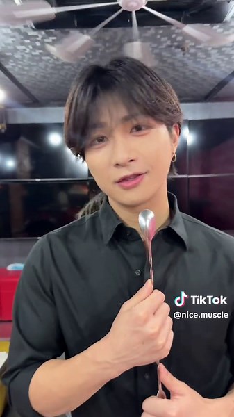 筋トレ男子のマッスルバー挑戦