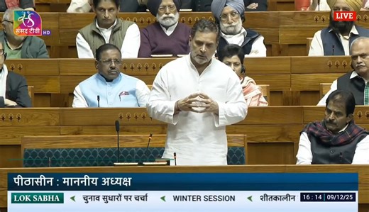 Have you ever wondered why Mahatma Gandhi placed such emphasis on khadi? Why did he frame the entire freedom struggle around the concept of khadi? And why did he only wear khadi? Because khadi is not just a cloth. Khadi is the expression of the people of India. It is the imagination, it is the sentiment, it is the productive force of the people of India. It is the expression of the people of India. Whichever state you go to, you will find different fabrics, and you will find that all these fabri