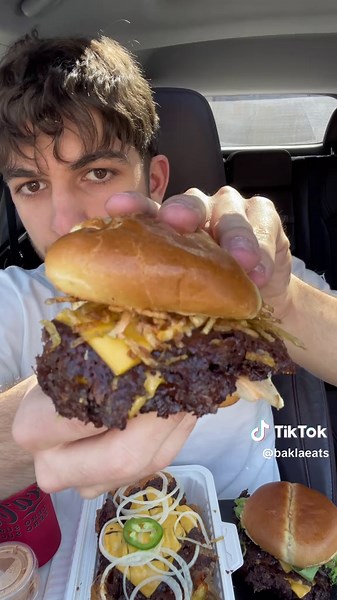ZEEZ Burger Taste Test Review: An Honest Assessment