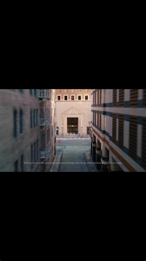 Wherever the moment takes you, experience it to the fullest with the 2025 Lincoln Nautilus® Hybrid. | Lincoln