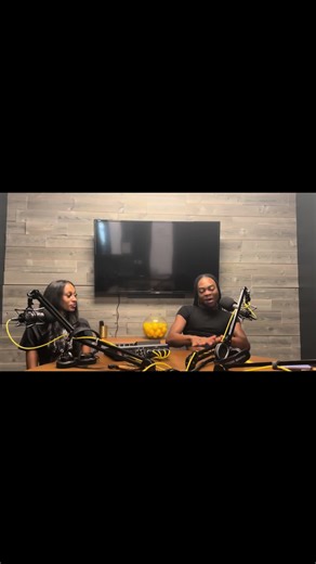 🔥welp… let’s just say we ate!!! Another Chohn solo install Salim has now joined our Cheriloc community with near 100 2mm 18” locs 🙌🏼 🥳 We now have 2 classes scheduled for 2023 ✨Oct 28th and 29th in Chicago Illinois ✨Dec 2nd & 3rd in Charlotte, North Carolina Additional classes are pending. If you’re interested in training closer to you send us a msg for location consideration #locextensions #interlocks #cherilocs #locextensionscharlotte #locextensionschicago #loctician #locmaintenance #inter