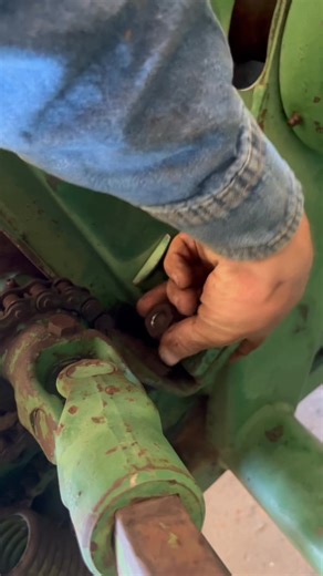 Ajustando contra navaja de Enciladora John Deere 34 | El menon zacatecano