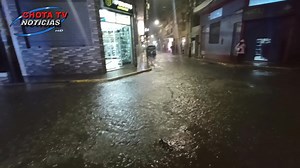 19K views · 829 reactions | #Chota DESPUÉS DE VARIAS SEMANAS DIOS BENDICE CON SUS AGUAS A NUESTRA PROVINCIA Tras de varias semanas de ausencia de lluvias a esta hora de la noche se registra una llovizna en Chota | Chota TV Noticias | Facebook