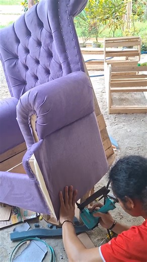 Part 6 pasang les depan #reell #mention #woodworking #sofamaker #sofacustom #diysofa #upholtery | Reskisr