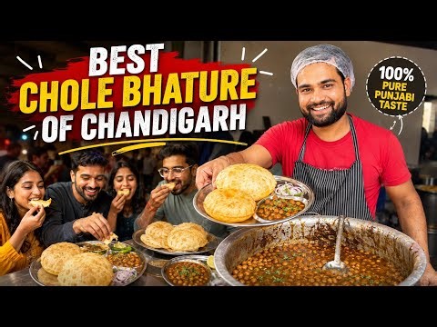 CHANDIGARH FAMOUS KHIRKI WALE CHOEL BHATURE | Street Food India