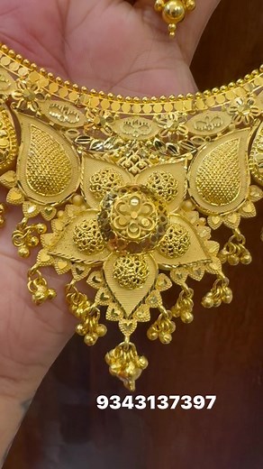 60K views · 451 reactions | 2mili gram gold necklace design booking no 9343137397 #fashioninstabyreesu #viralreels #reelsvideo #virelreel #trendingreels #goldjewellary #everyone #goldring #love | R by Reesu | Facebook