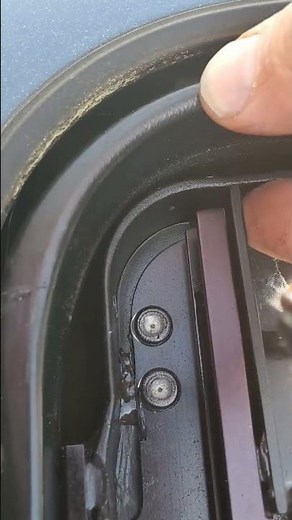 Water Leak At Headliner, Sun Visor, Or Roof Center - Check Your Sunroof Drains BMW X5