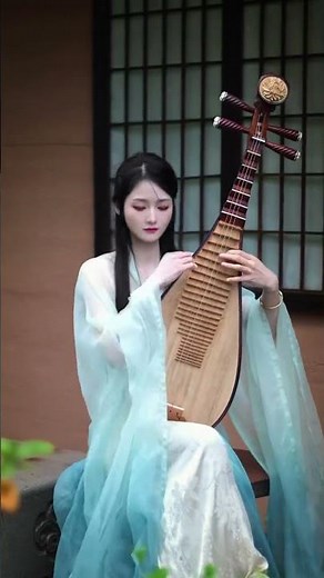 Ancient Chinese Pipa Music 🎶 Relaxing & Emotional Live Performance