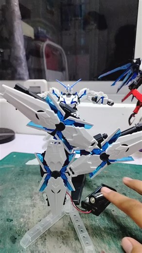 Exploring the Unicorn Gundam Design