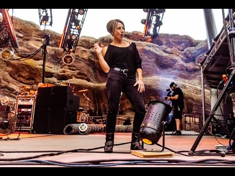 Season 3 - Episode 1 - ASL Interpreter Edie Jackson