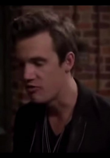 Chris keller 😂😂 #chriskeller #chriskelleredit #nathanscott #nathanscottedit #halleyjmes #season9 #fypシ #fypシ゚viral #slickedits #slickedits0 #foryoupage #oth #othedits #onetreehill #onetreehill #funny #blowthisup #blomeup