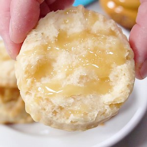 268K views · 79 reactions | Who wants some Honey Butter Biscuits?! Full Recipe: https://preppykitchen.com/honey-butter-biscuit/ | Preppy Kitchen | Facebook